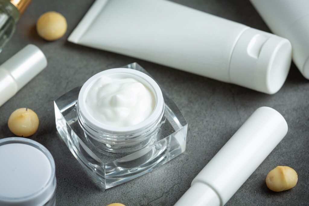 Creams With Tretinoin vs. Adapalene: Comparing Active Retinoid Strengths