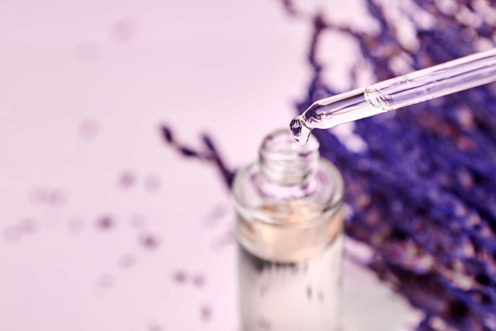 Why the Best Bakuchiol Serum Must Be UV-Stable and Non-Photo-Toxic