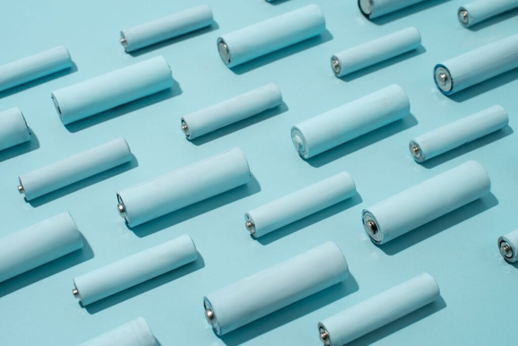 HOW LITHIUM-ION BATTERY ACTIVE MATERIALS DETERMINE PERFORMANCE AND EFFICIENCY